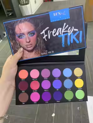 Paletă make-up LushHer X SonjaFlors Freaky Tiki Vol.2 - 18 nuanțe