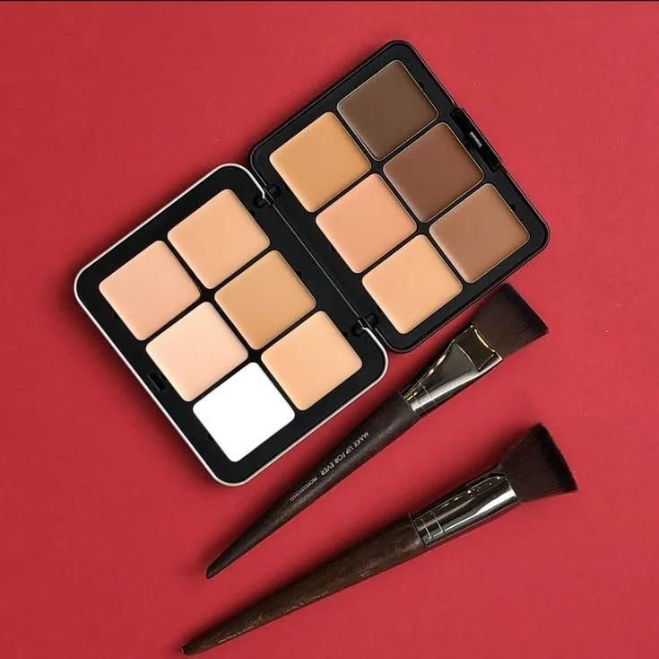The Sculptor - Cream Palette For Face and Cheek
